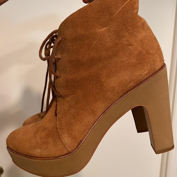 Michael Kors suede boots. Worn once only! - Picture 6 of 7